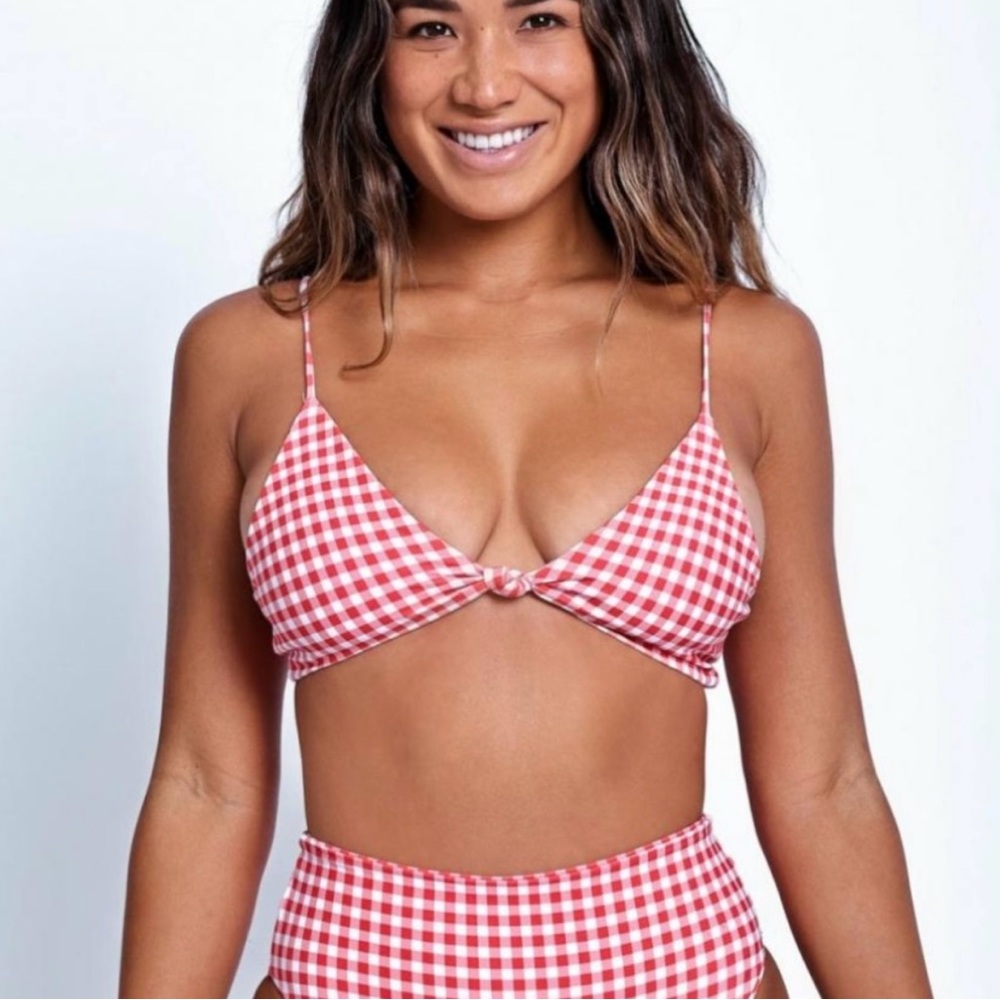 SOLD ❤️ Skatie Sarah bikini top in Sarasota ❤️